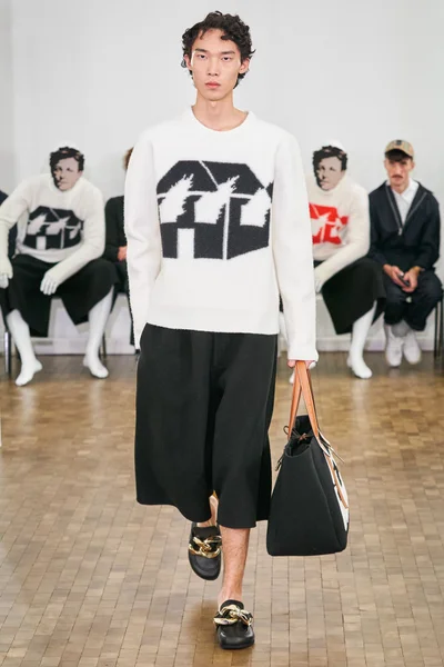 Look 33